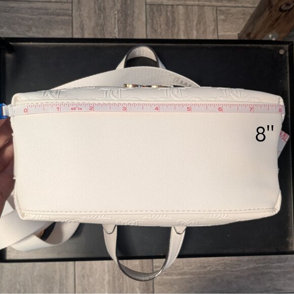 Juicy Couture, Mini Crossbody Bag White Debossed + Card Holder, Ret $79, NWT - Picture 12 of 12